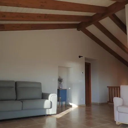 Сasa de vacaciones El Niu De L'estany Ivars d'Urgell